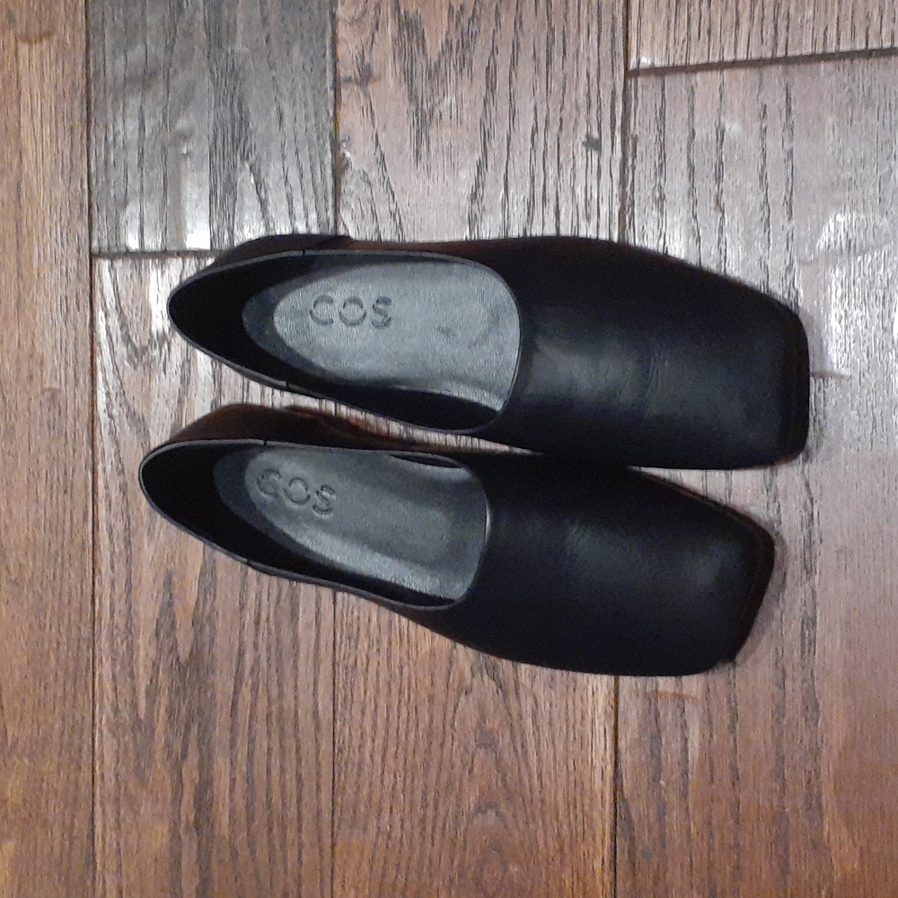 Cos leather flat shoes